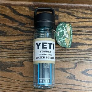 YETI Yonder Clear and Black Bottle